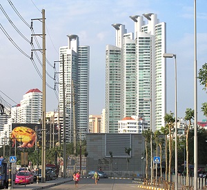 Millennium towers.  View from  Rachada Pisek Rd