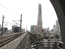 Flughafenlinie und Bayoke Tower