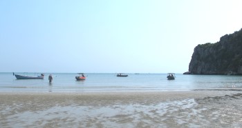 Sam Roi Yot, boats at Ban Bang Pu Sai