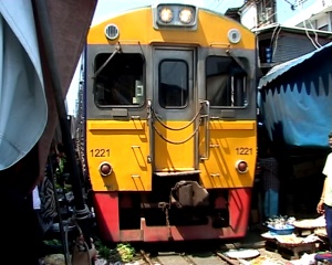 Mae Klong Line, railcar, front view